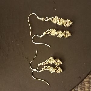 NWT Dangling hearts 3 tier or 2 tier - mbarnes productions